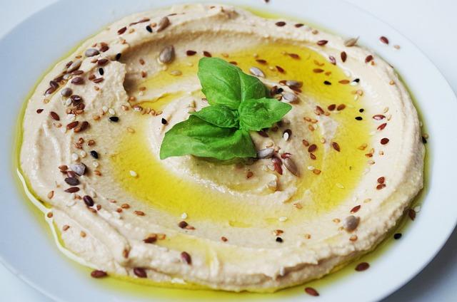 Hummus jako výživná varianta pro vegany i masožravce