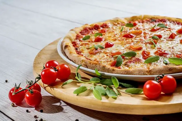 Domácí pizza bez droždí: Recept na Bio Pizzu