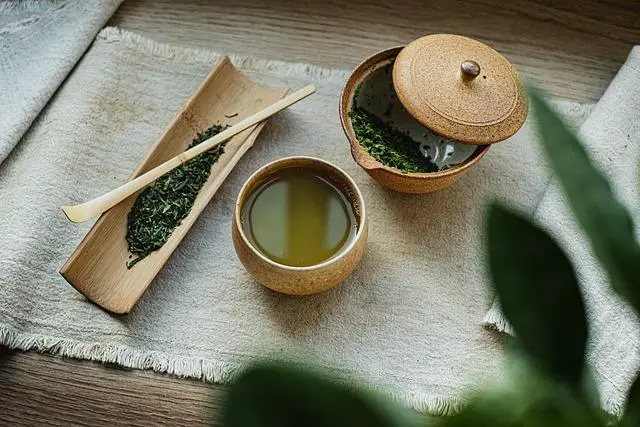 Matcha příprava: Jak připravit tradiční japonský čaj