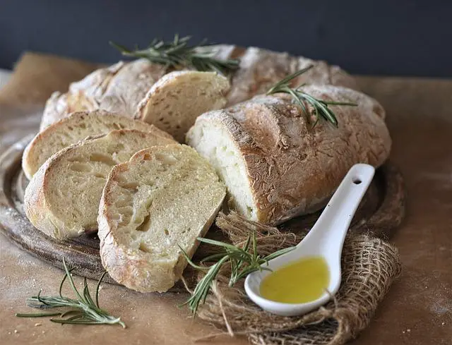 Hlavní rozdíly mezi špaldovou a pšeničnou moukou