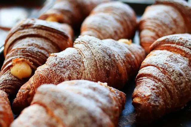 Bezlepkové croissanty: Recept na lahodné pečivo